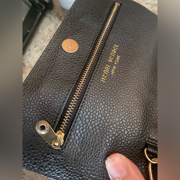 Henri Bendel Crossbody Bag / Wallet - Picture 5 of 7